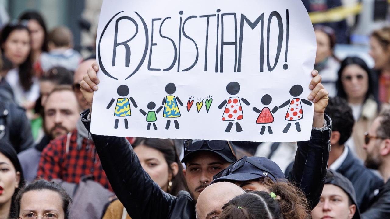 Roccella E La Storia Dello Scontro Sulle Famiglie Arcobaleno La Stampa
