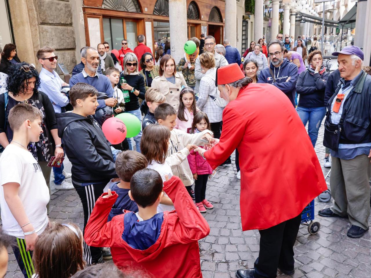 Bambini protagonisti in centro a Novara con il festival Boom, le ...