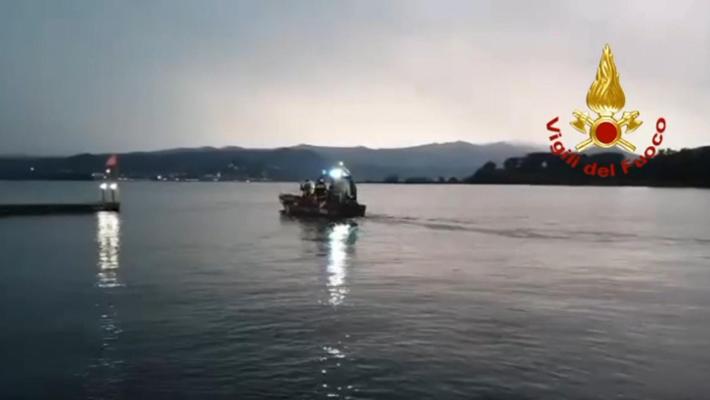 Barca affondata nel lago Maggiore, sotto choc lo skipper interrogato ...
