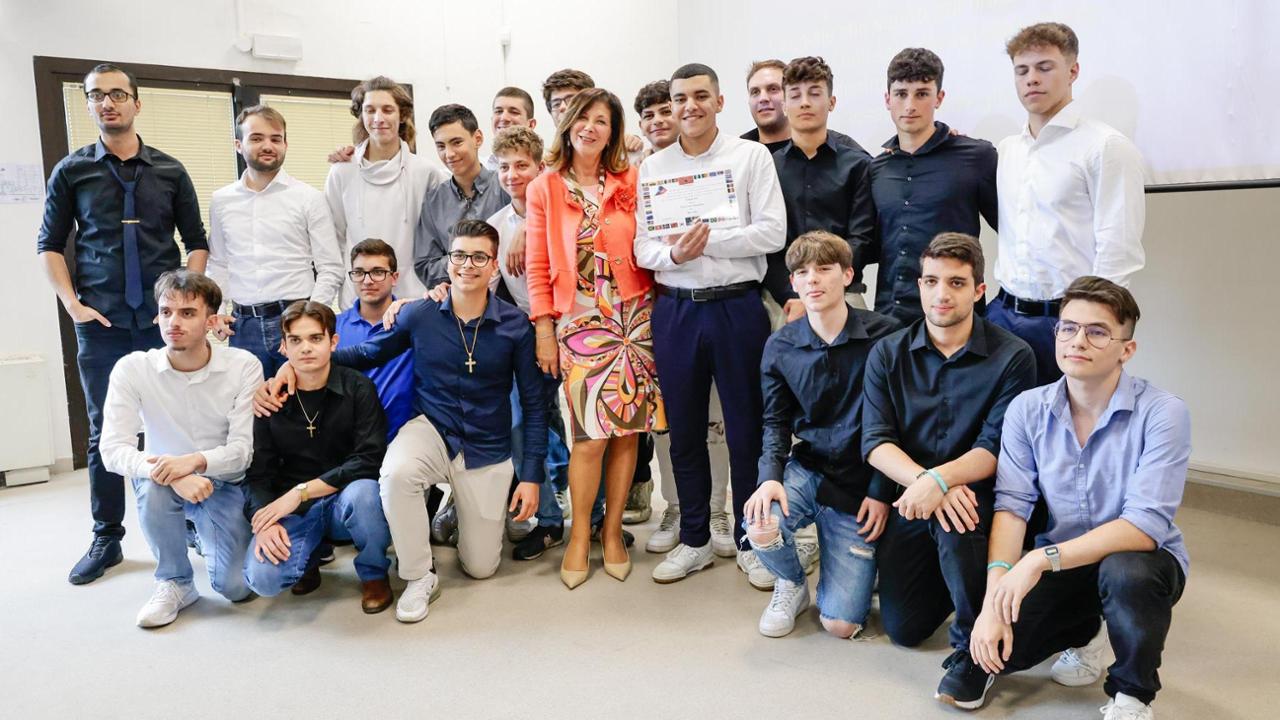 Novara, Anouar premiato studente modello “straniero”al Fauser: “La mia ...