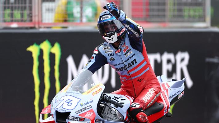 Moto Gp, Alex Marquez vince la gara sprint a Silverstone - La Stampa