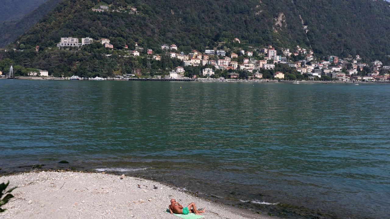 Turista americano cade nel lago di Como e muore. Si era seduto su un ...
