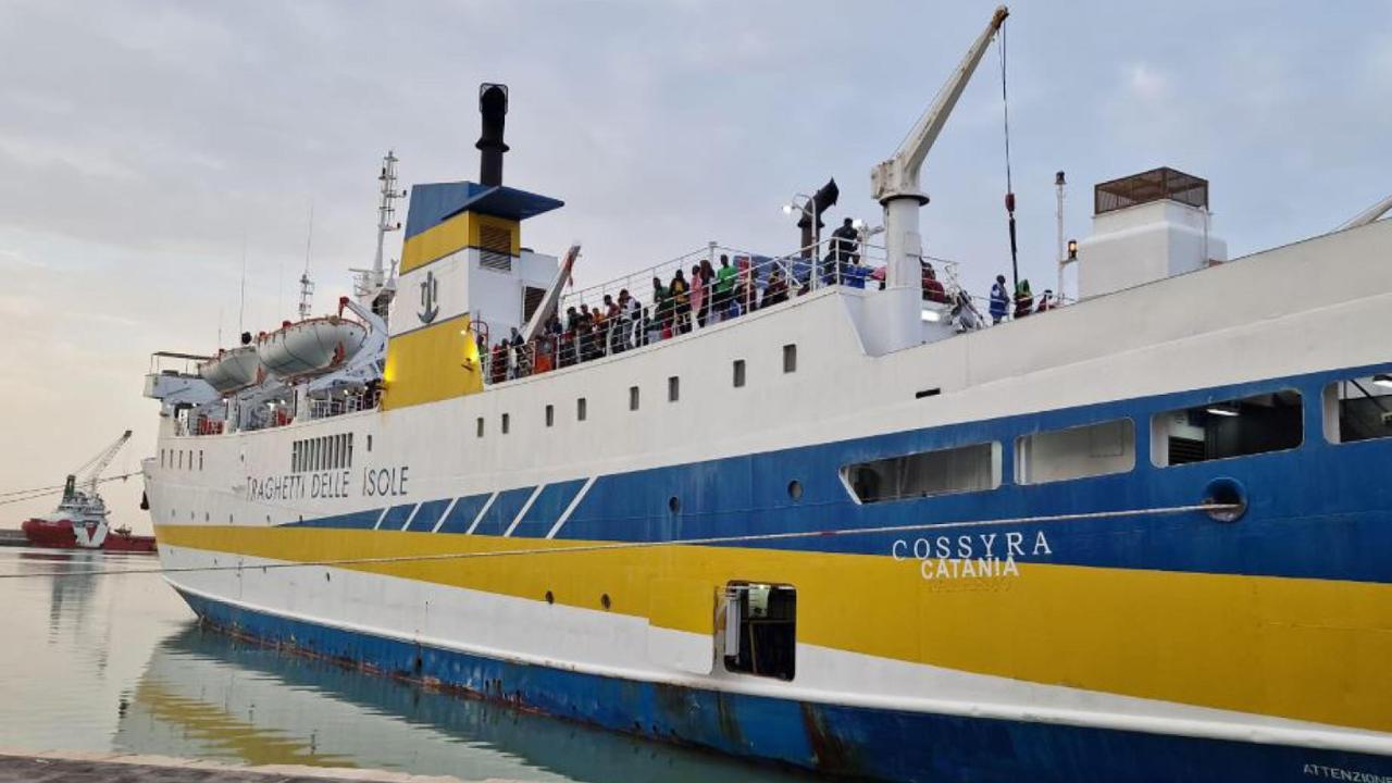 traghetto per lampedusa da catania