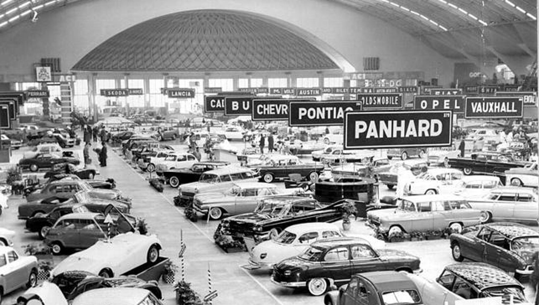 Photo Vintage Salon Auto De Paris 1982 - Tirage Argentique 24x18 Cm - Agence Farabola