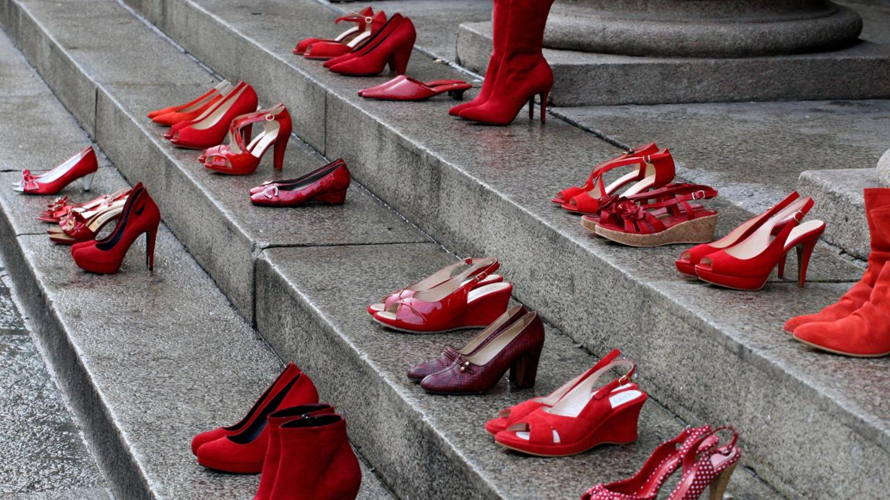 Femminicidi, gli orfani tra i diritti negati e la giungla burocratica