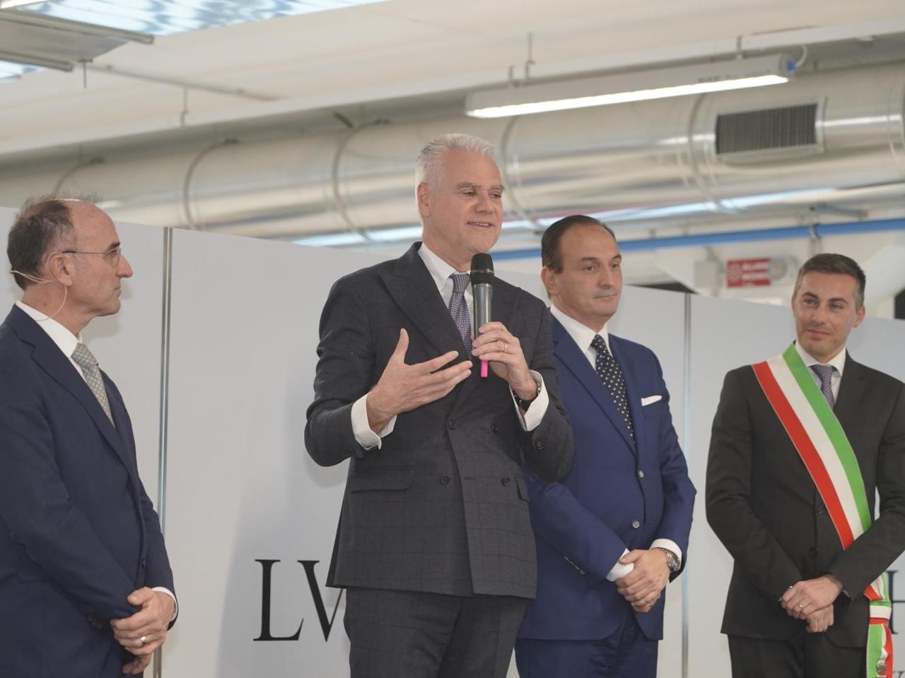 L'inaugurazione e la visita al nuovo polo del lusso griffato LVMH a ...