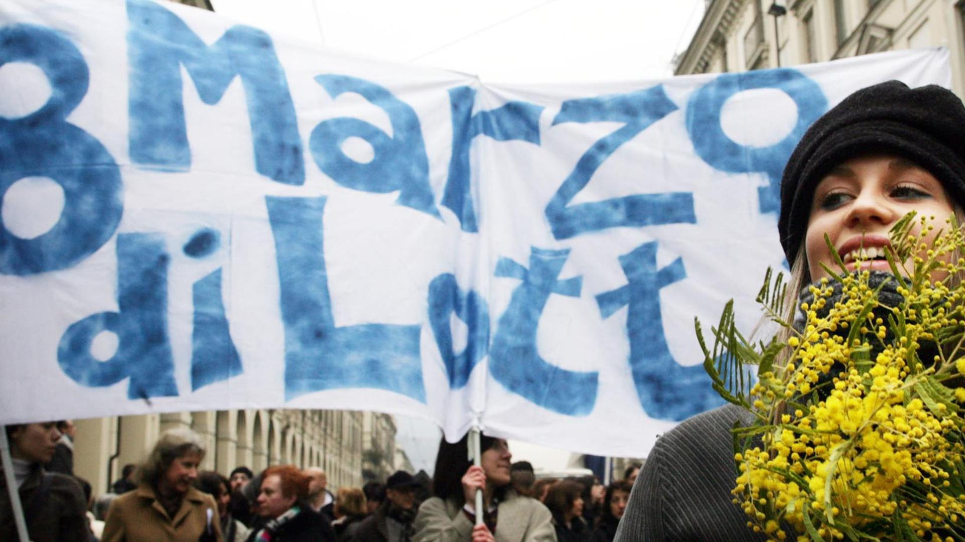 8 marzo, festa della donna: perché si festeggia e perché si regalano