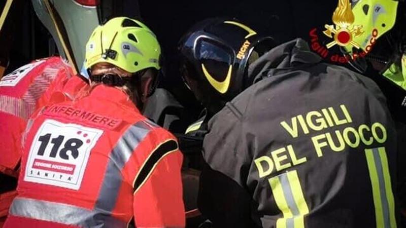 Scontro tra auto nel Tarantino, tre morti e tre feriti - La Stampa