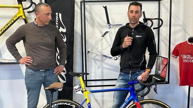 Nibali ad Alessandria, testimonial della Maniabike, fa visita all’amico ...