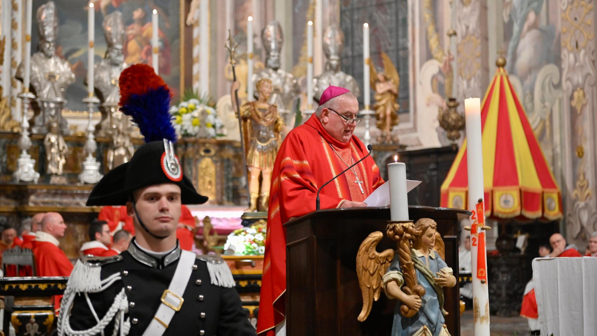 Il vescovo alla patronale di Verbania: “Ora la basilica di Intra è un