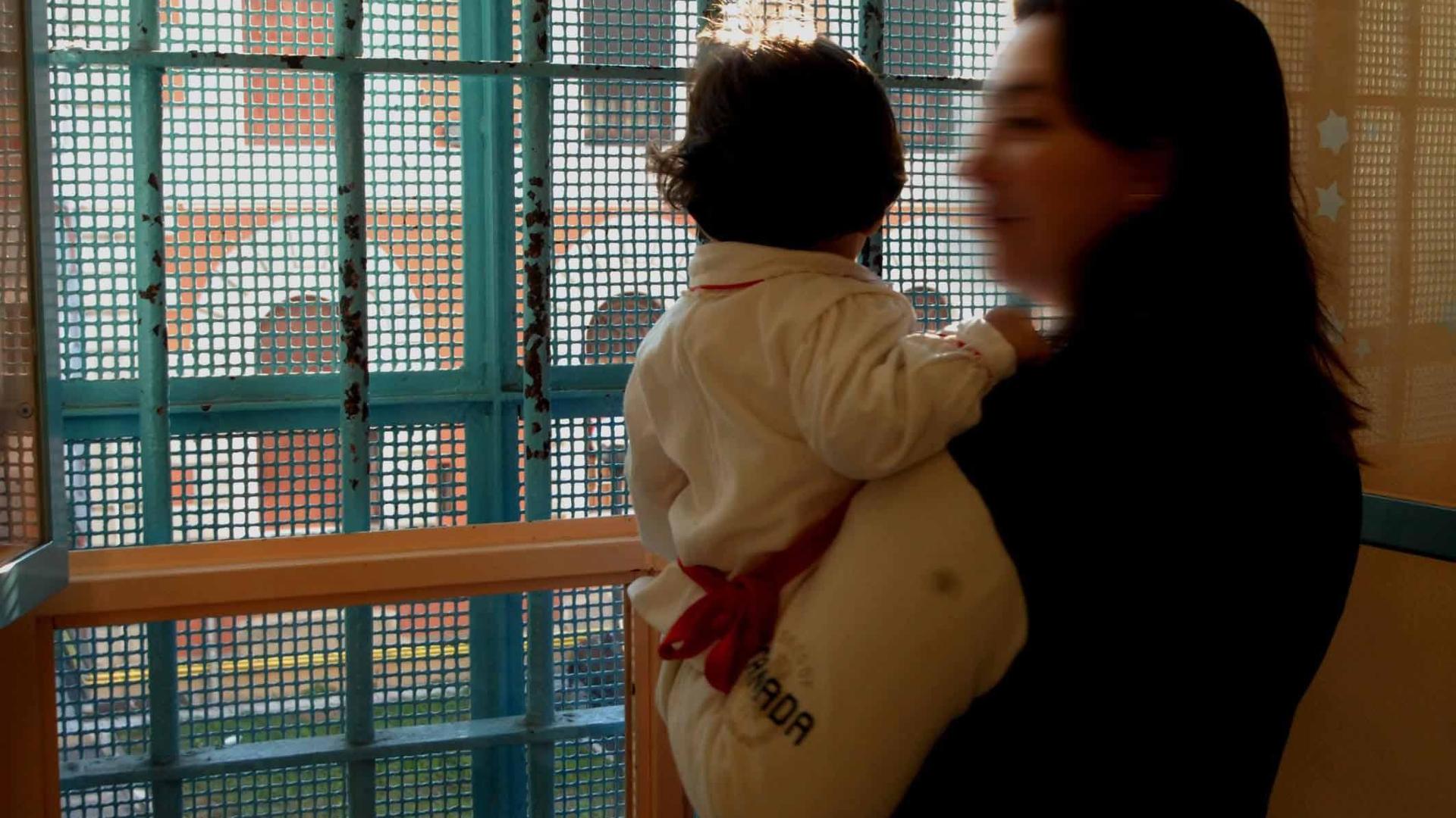 Roma, a 13 mesi in cella con la madre: no ai domiciliari per un cavillo ...