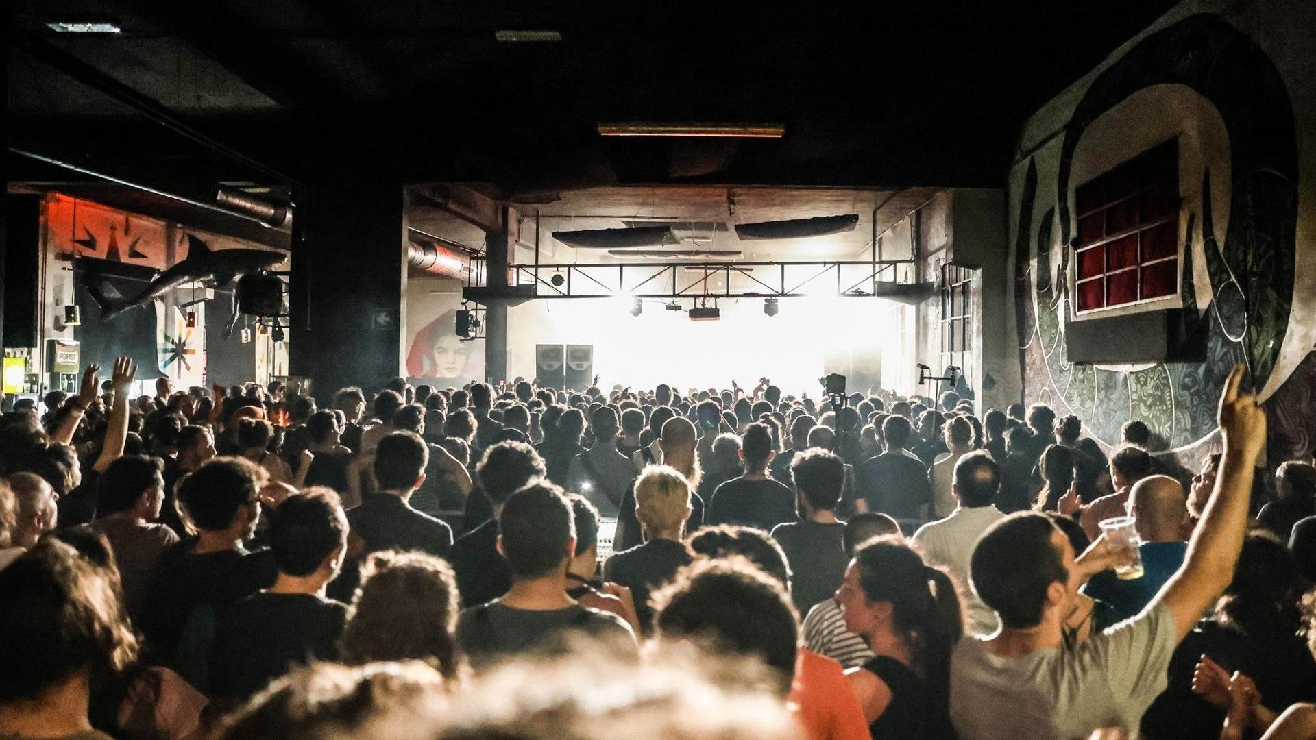 LE rapper in nigeria intimidiscono - La Stampa