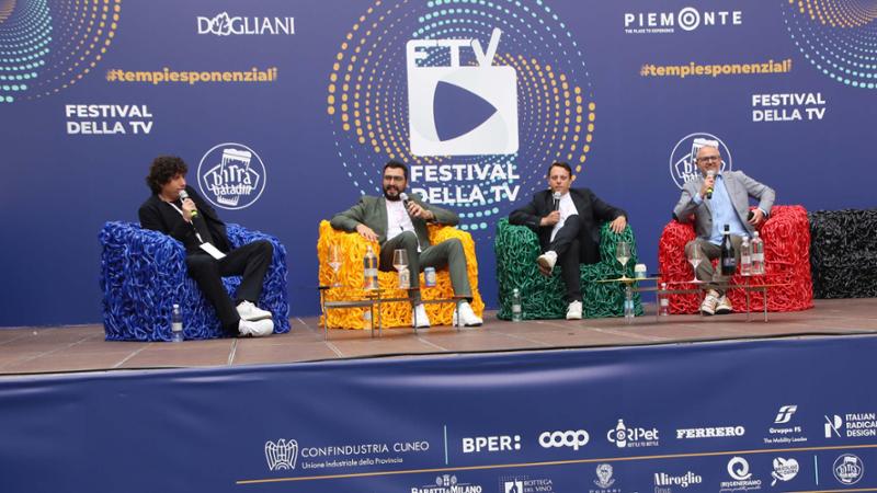 “I social? Non li lasceremo, ma il contatto col pubblico è un’altra ...