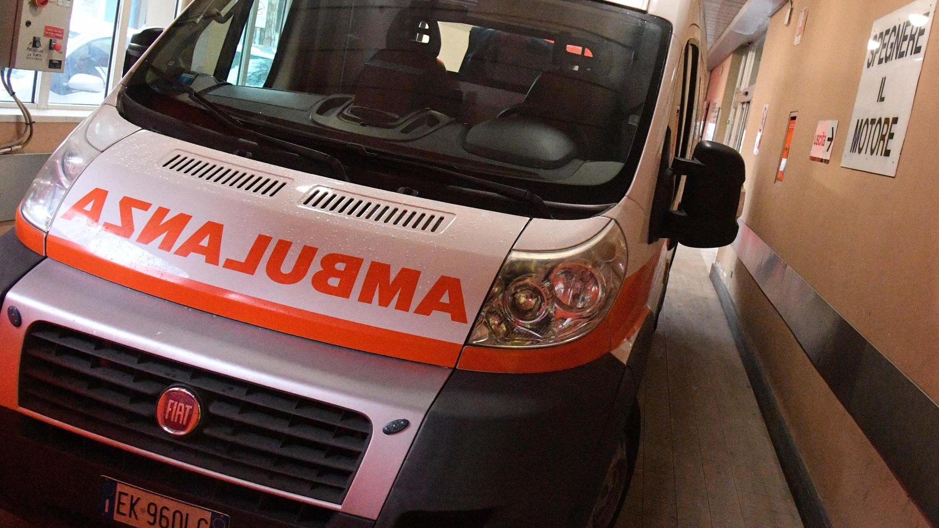 Incidente sul lavoro a Modena: morto operaio dopo essere caduto dal ...