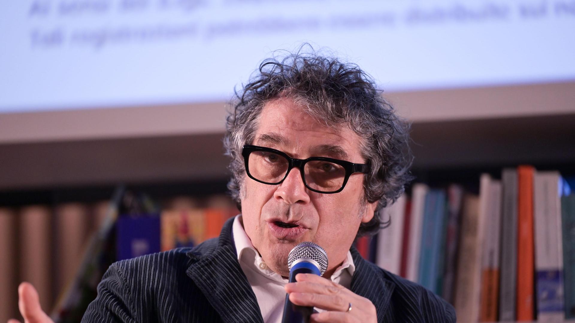 フランクフルト、作家たちの反乱：「サビアーノなしではブックフェアは開催されない」。IEA：干渉なし