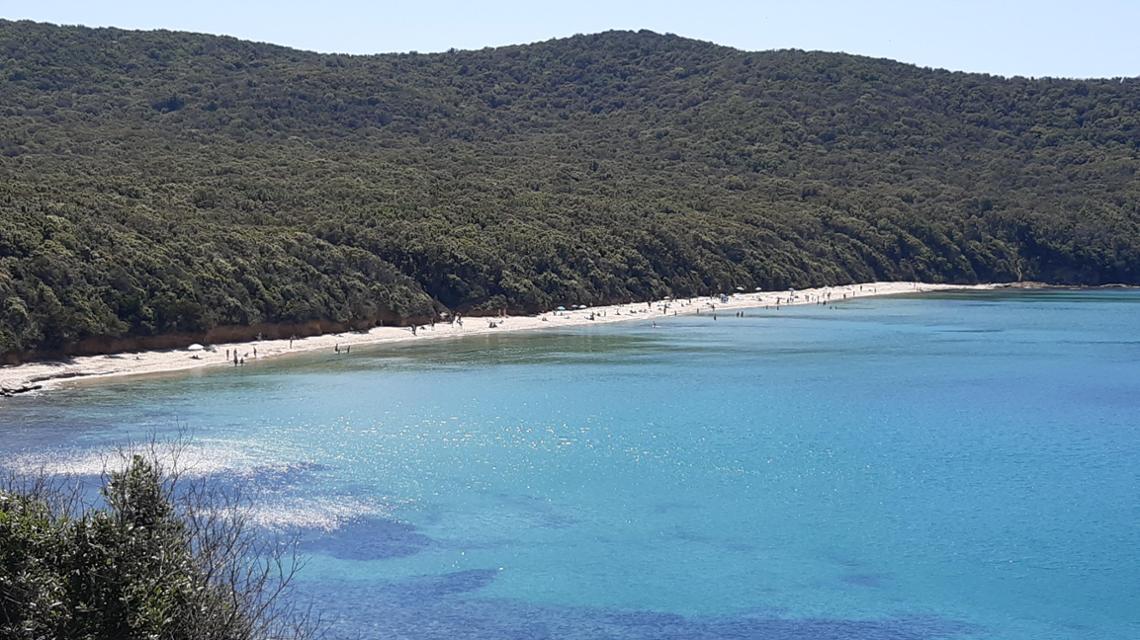 Follonica, quelle “Cale” che ricordano le Seychelles - La Stampa