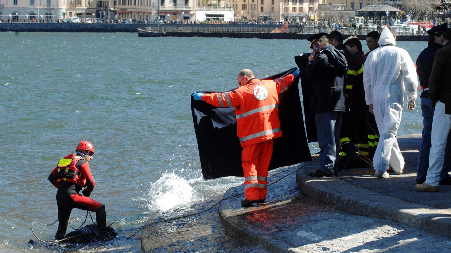 Lago di Como: ventenne morto annegato dopo il tuffo dalla barca ...