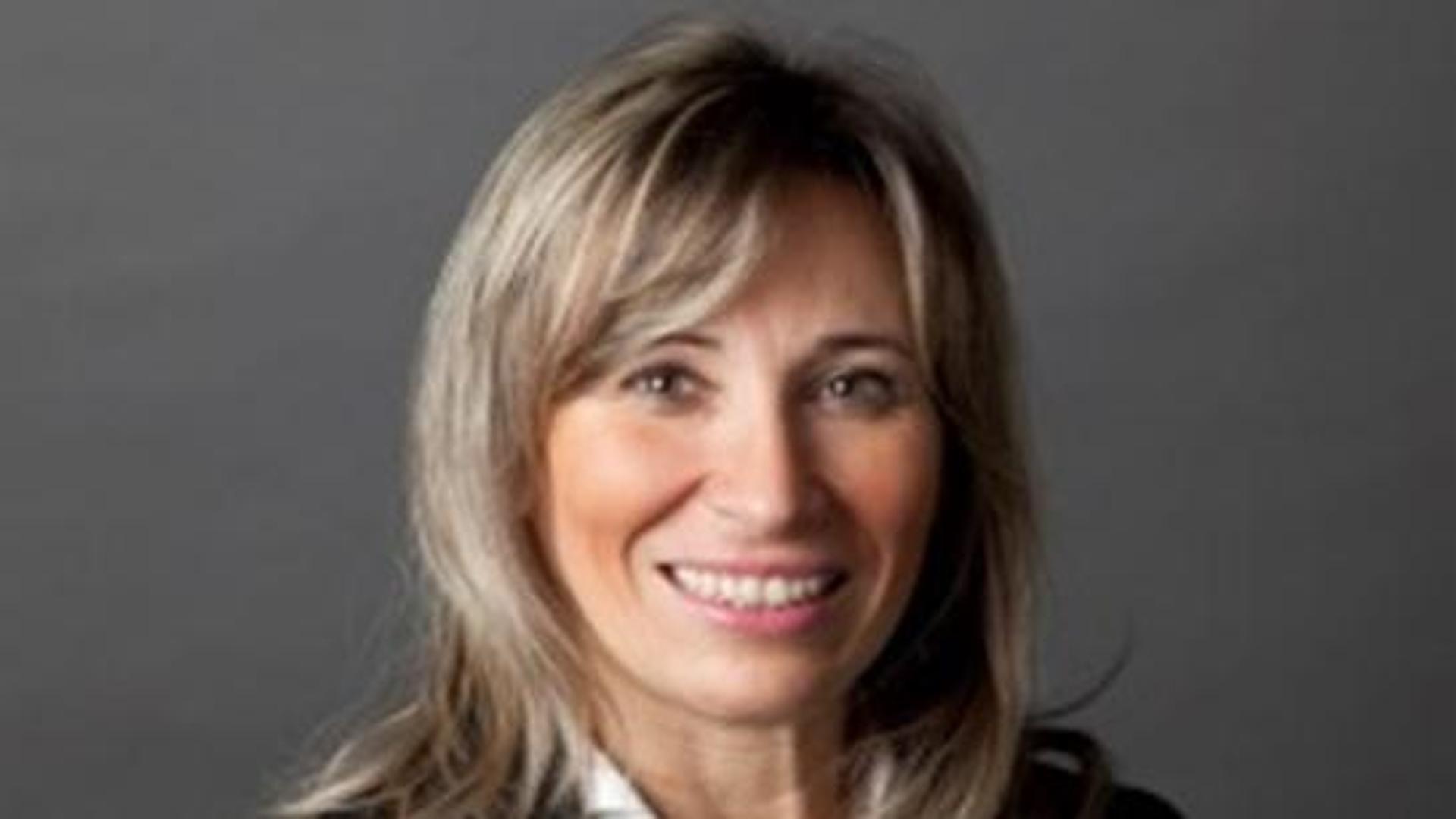 リアム・シュガー、マリア・クリスティーナ・ゾッポ会長。Crt:「任命は MEF の指示に反するものではない」