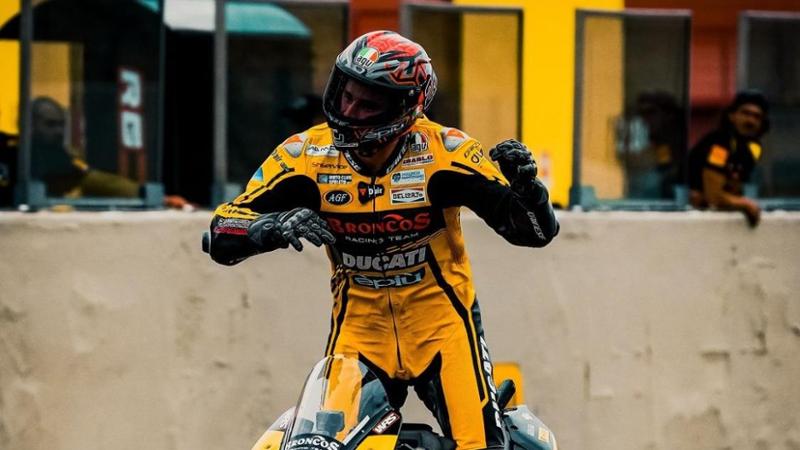 Morto in una gara in Germania il motociclista milanese Luca Salvadori ...