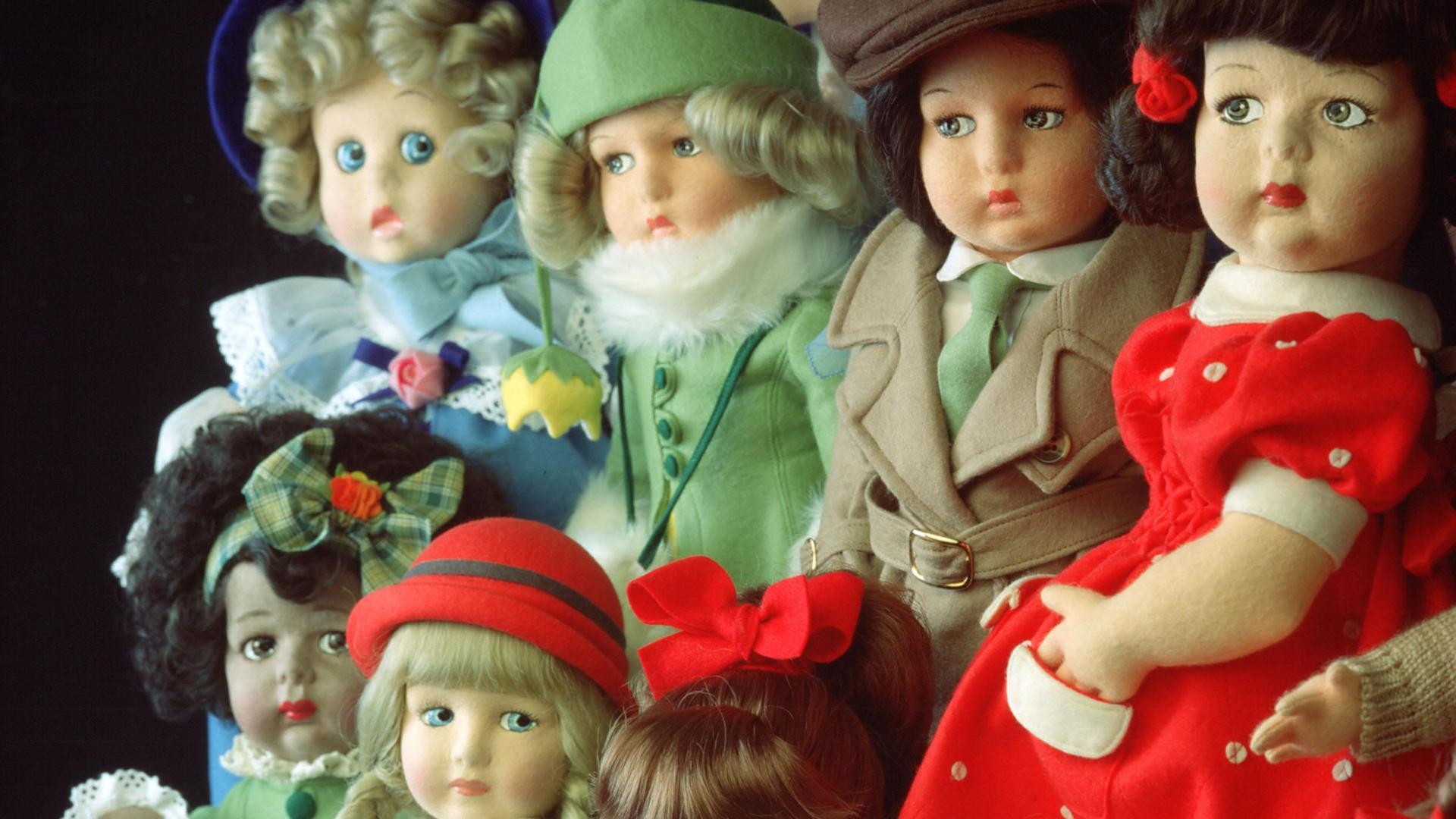 LUNDBY Set Bambole Per Casa Delle Bambole: Nonni Nikki - 2 Figure Pieghevoli Con Vestiti Intercambiabili - Scala 1:18, Dai 3 Anni - 3