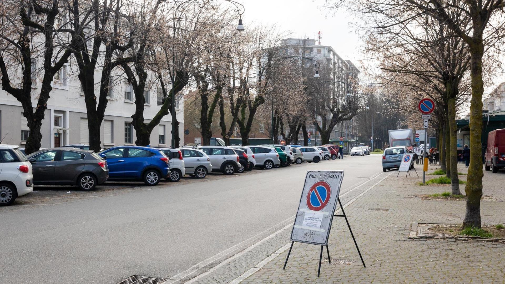 Via libera ai 69 parcheggi gratuiti in piazza Mazzini: “A disposizione  entro 15 giorni” - La Stampa