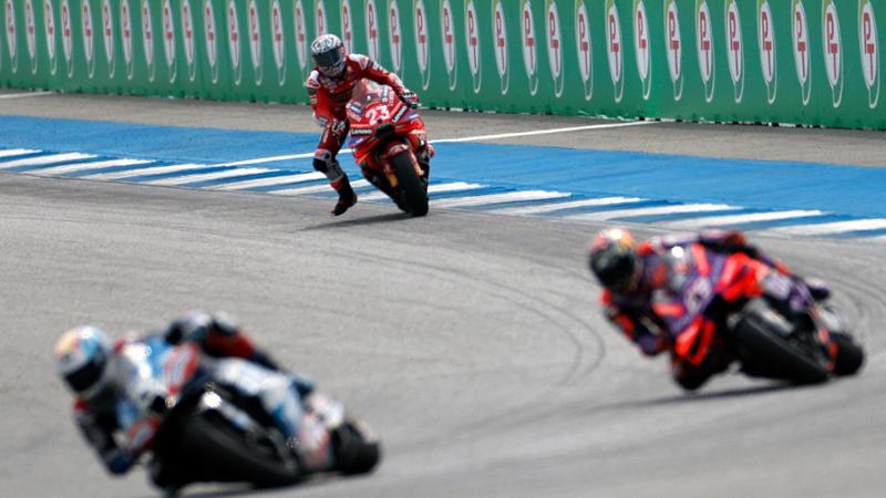 MotoGp, in Thailandia Bastianini domina la gara Sprint. Bagnaia ...