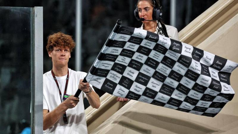 Sinner Racing La prima volta di Sinner in F1: “Che show in auto con Charles” - La Stampa