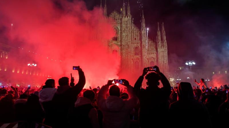 Violenze di gruppo la notte di Capodanno: la premier chiama il prefetto di Milano