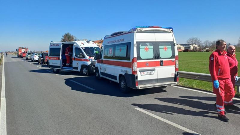 Quattro auto coinvolte e 6 feriti in due diversi incidenti alla ...