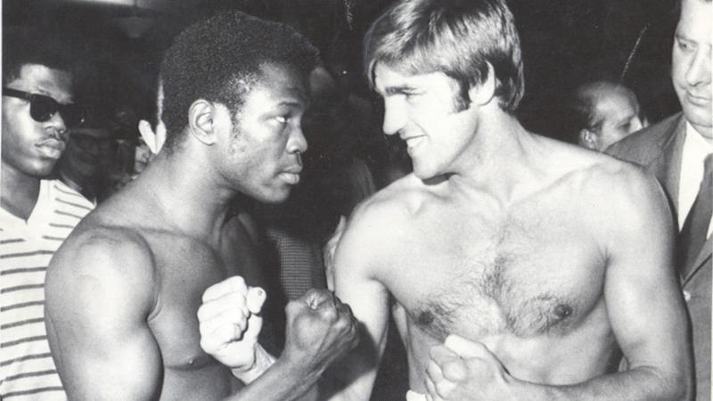 1968 MILANO Malpensa BOXE Nino BENVENUTI con la