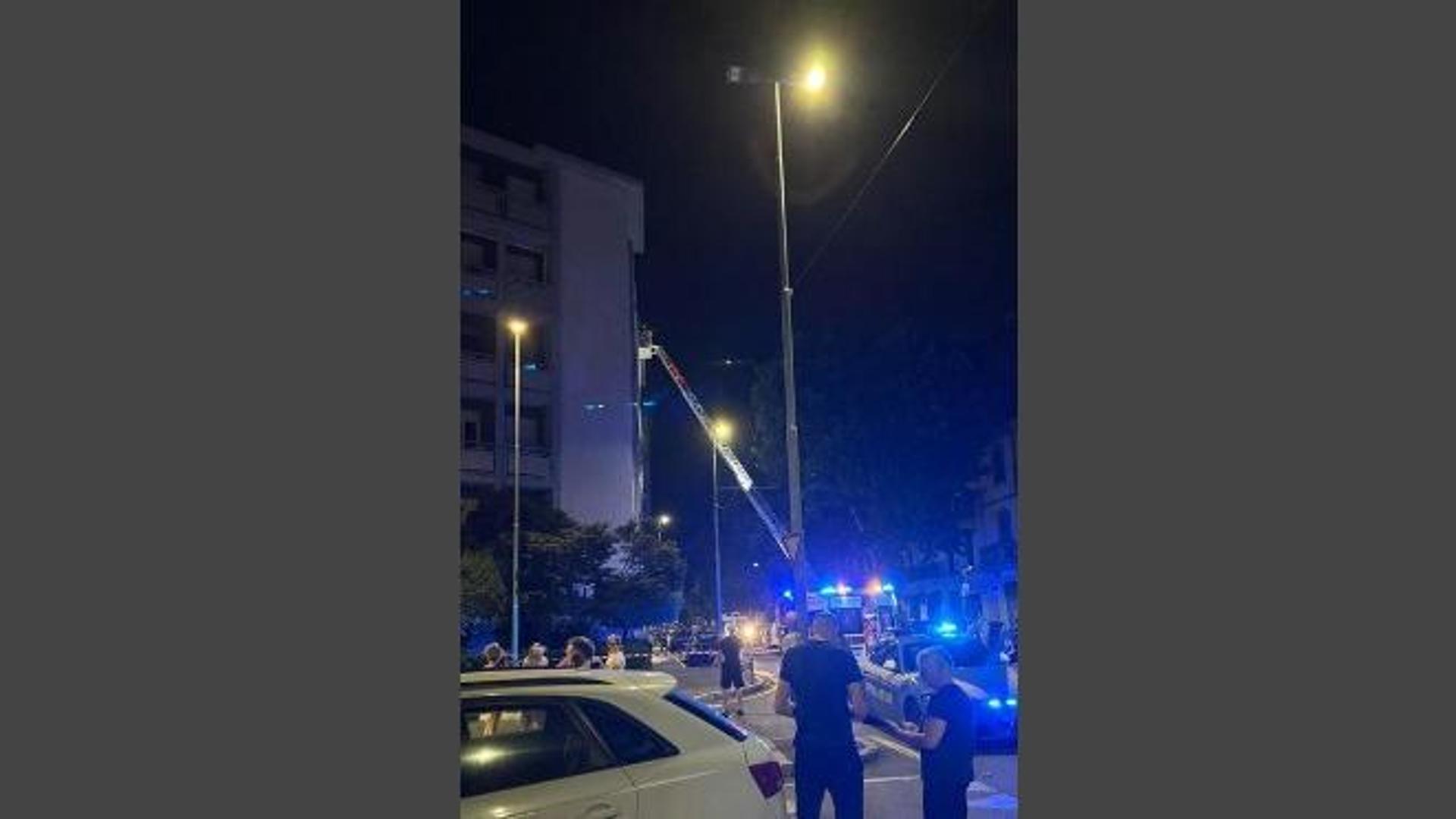 Incendio nella notte in una palazzina di corso 23 Marzo, tanta paura ma ...