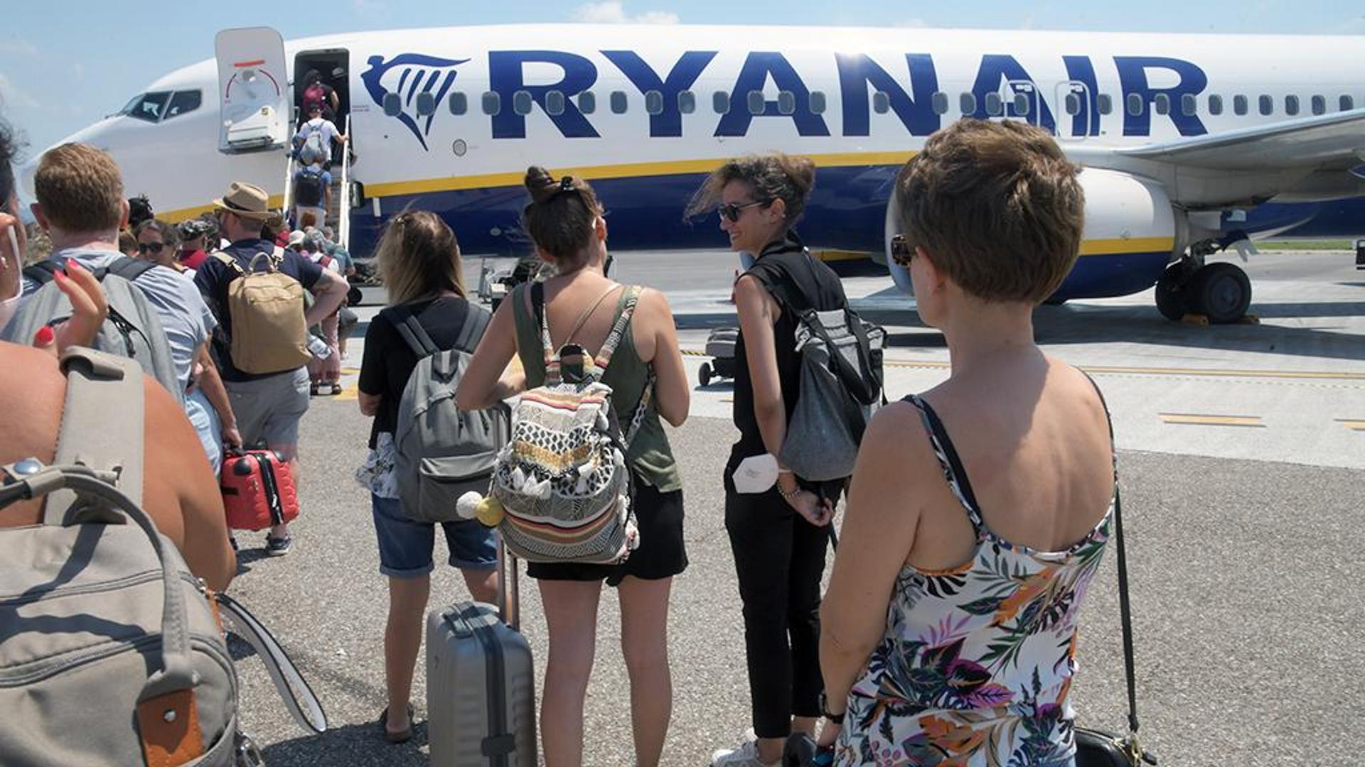 Ryanair、荷物の荷物から識別するスタッフに高いボーナス