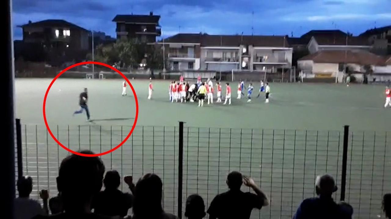 Squalificato per un anno il portiere tredicenne pestato da un papà a ...