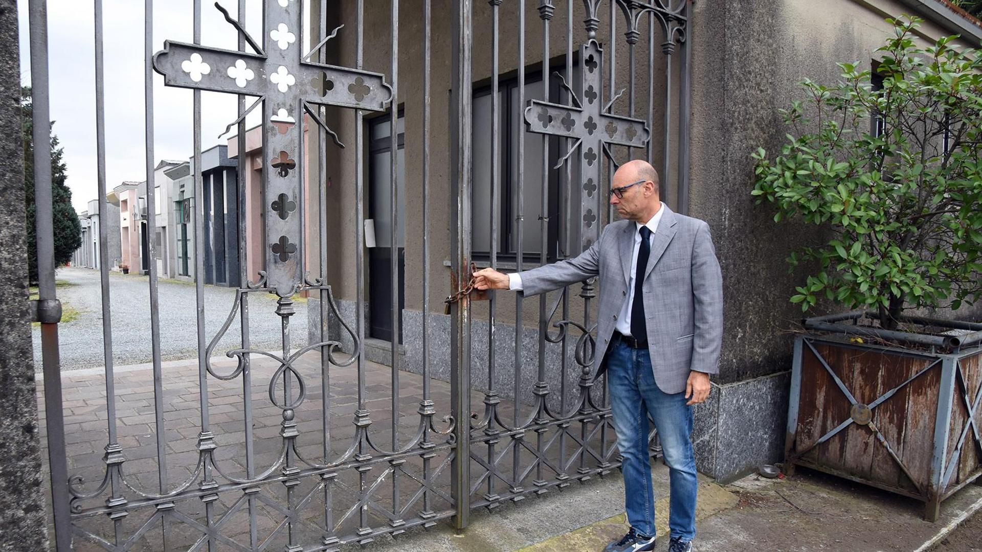 cos-abbiamo-alzato-il-velo-sul-crematorio-degli-orrori-la-stampa