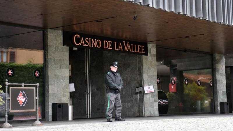 Riciclaggio, disposta l’amministrazione giudiziaria del Casinò di Saint-Vincent