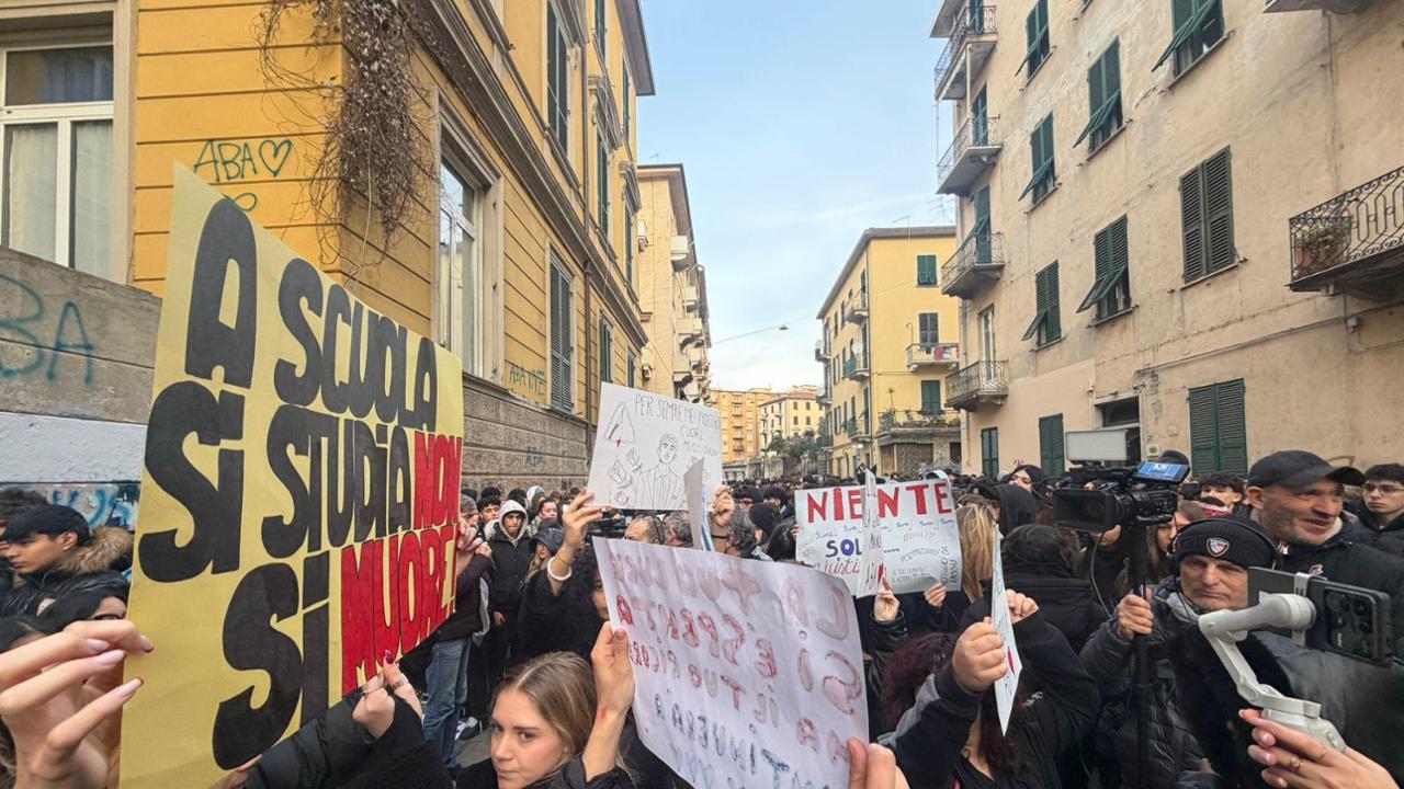 https://www.gedistatic.it/content/gnn/img/lastampa/2026/01/19/083240221-3a6710d5-a8f9-4b32-8880-2527288b324c.jpg