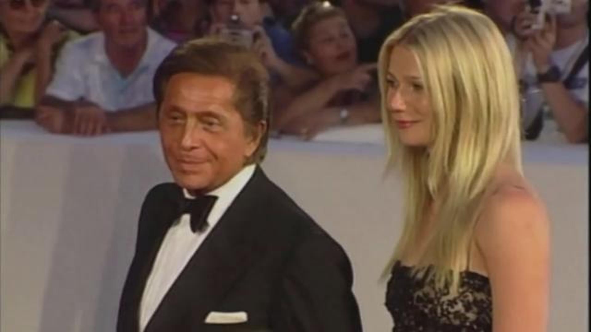 o valentino vestito di nuovo testo