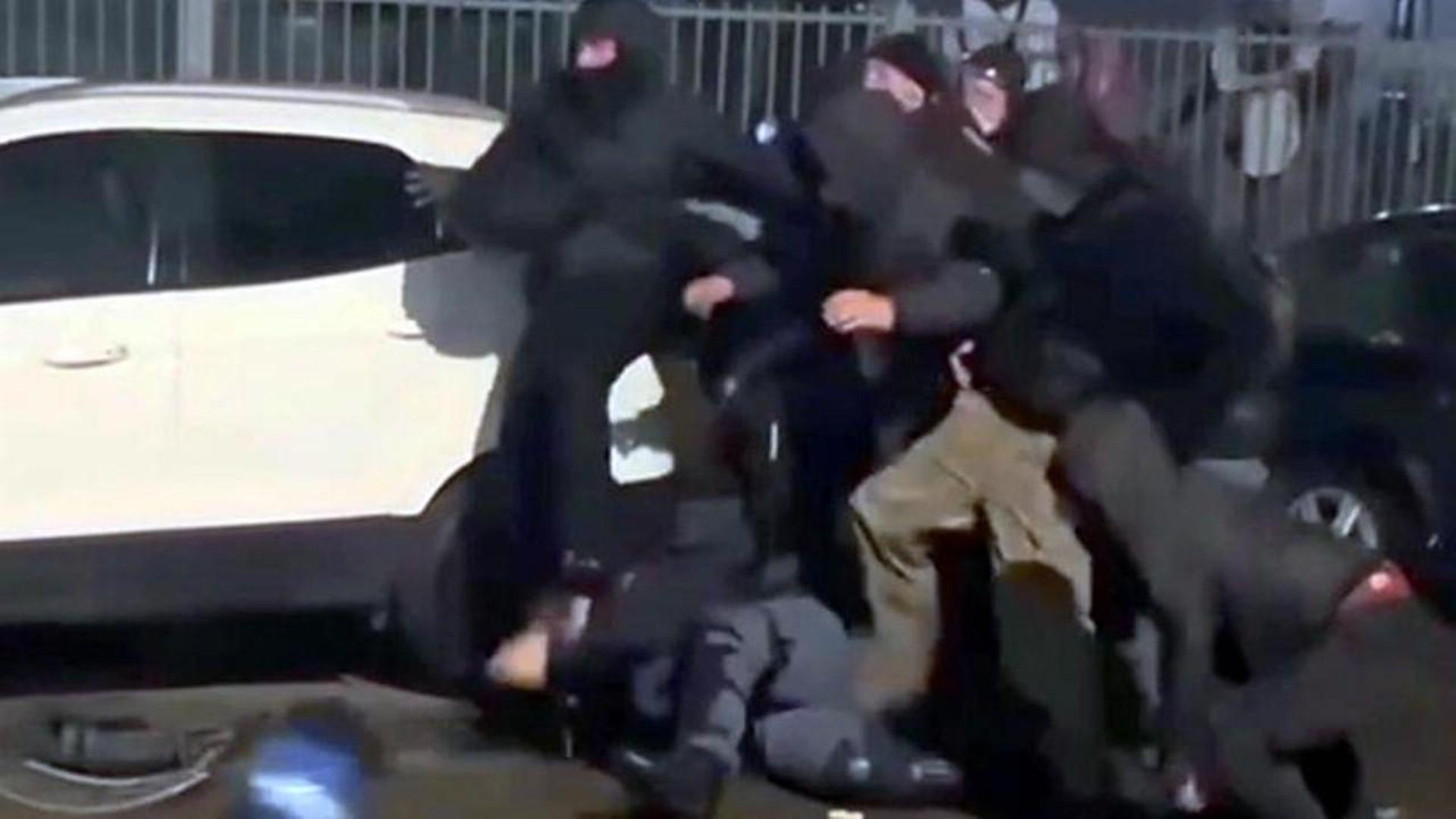 Scarcerati i tre arrestati per gli scontri a Torino, domiciliari a Simionato e due obblighi di firma