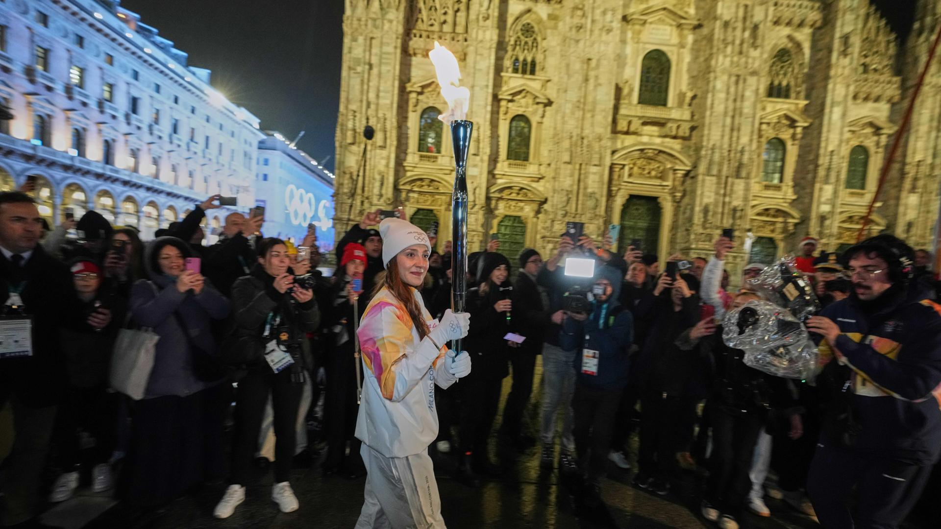 Nuovi attacchi hacker russi sulle Olimpiadi. Alle 20 la cerimonia inaugurale