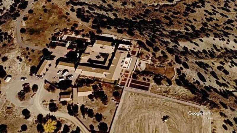 Epstein, il ranch nel deserto al centro delle indagini: l'animazione satellitare