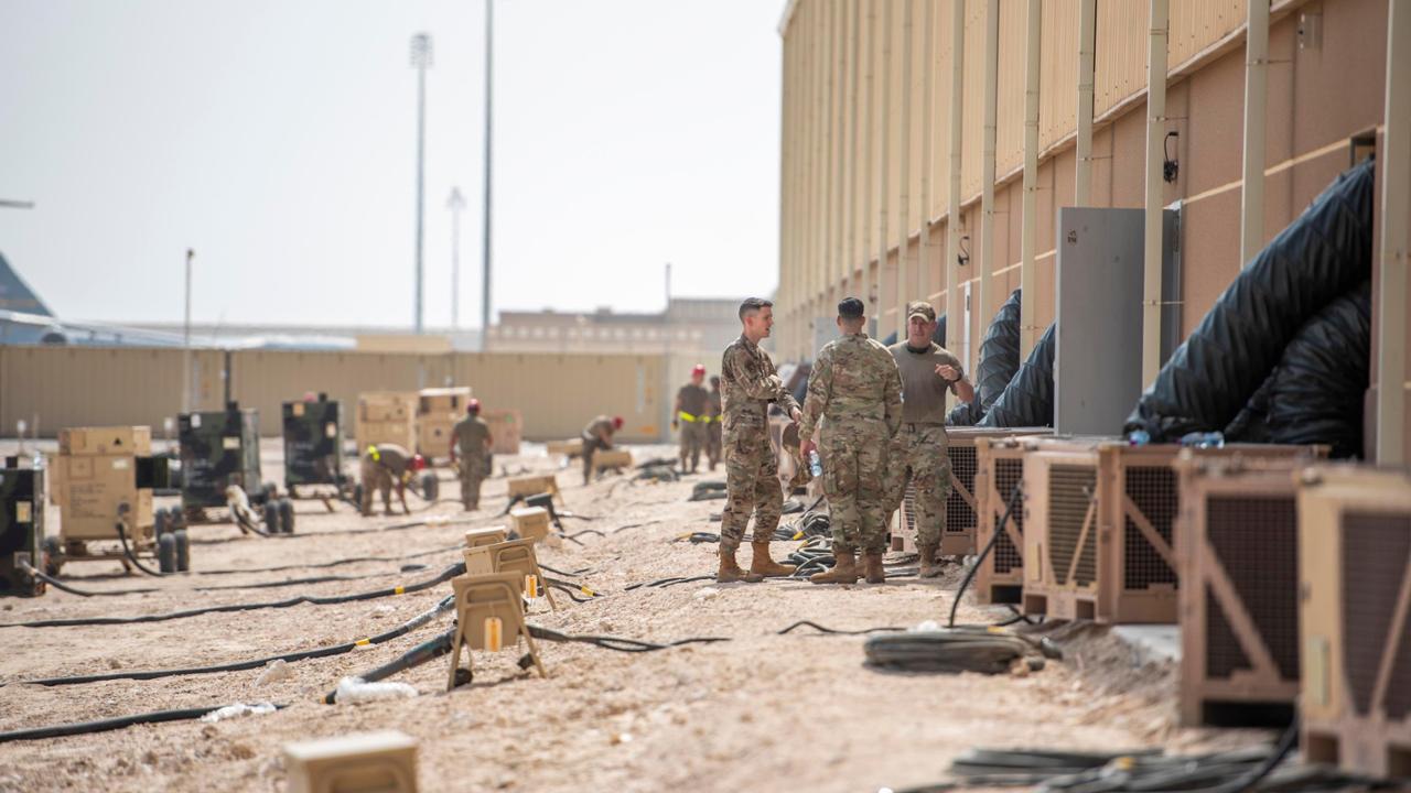 Iran, Nyt: “Evacuate le basi Usa in Qatar e Bahrein”