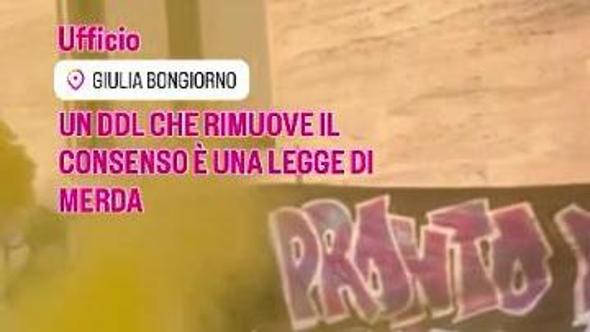 Letame sotto l'ufficio di Giulia Bongiorno, 'Non una di meno' contro il ddl sulla violenza sulle donne