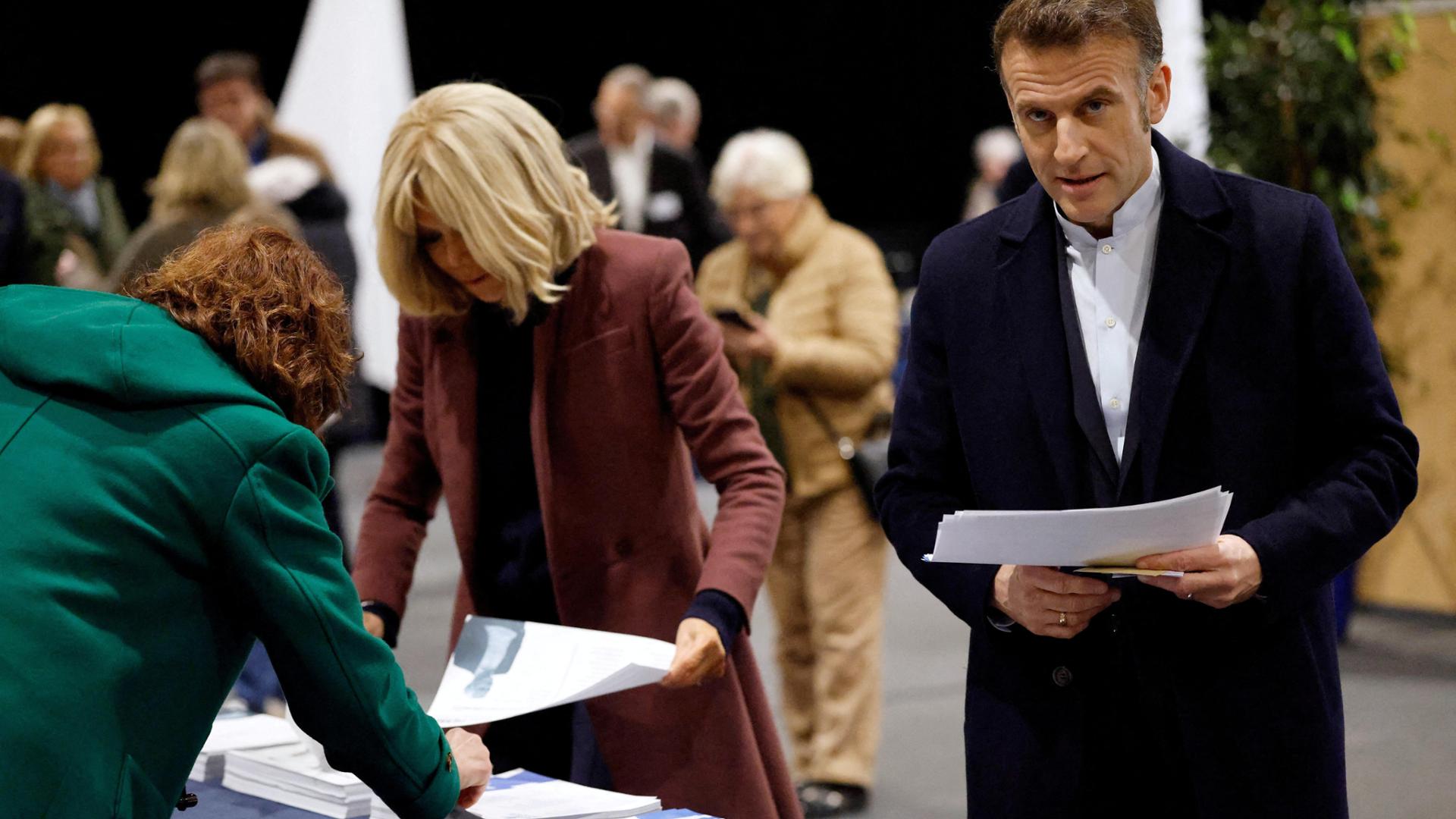 Cos&igrave; il voto in Francia premia gli estremismi