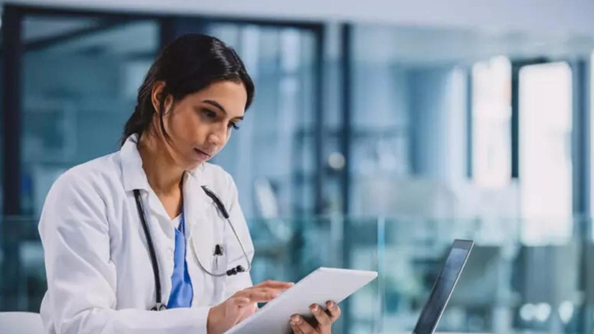 Scatta la rivoluzione del fascicolo sanitario elettronico, cosa cambia per medici e pazienti