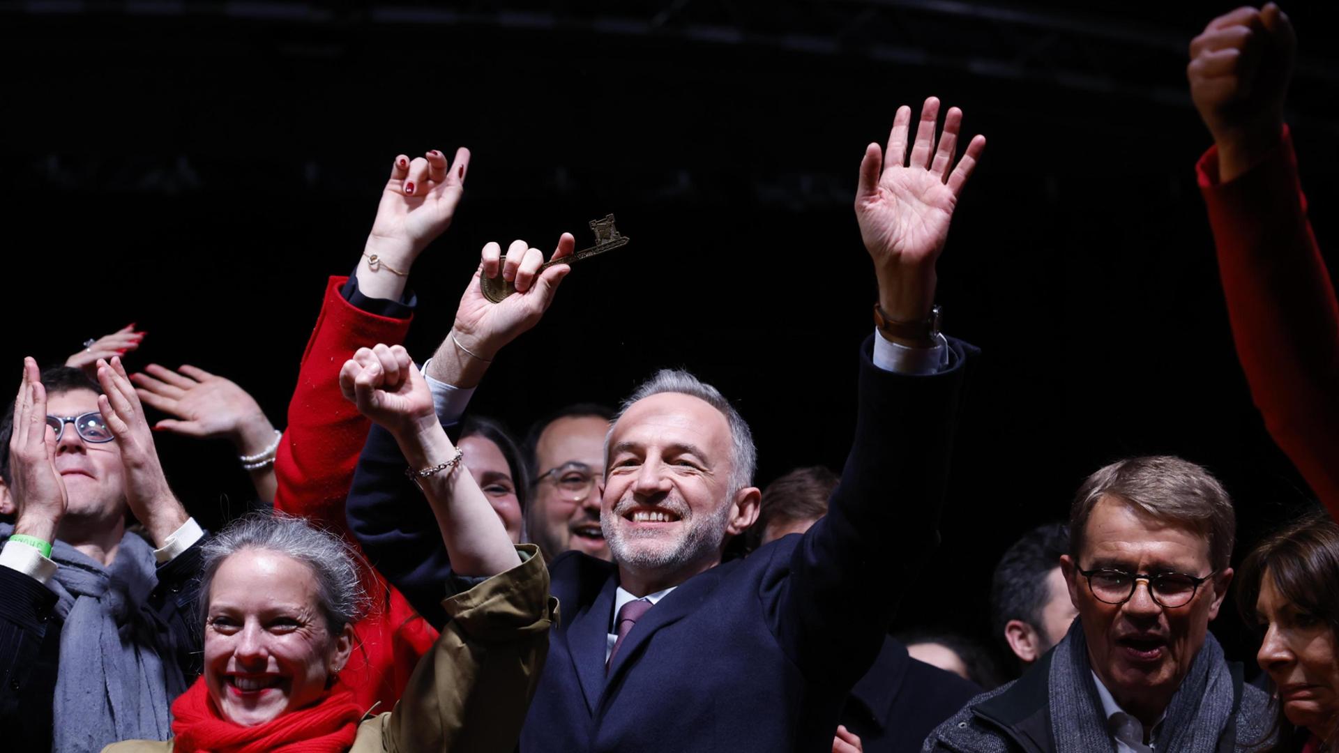 La gauche ferma gli estremisti