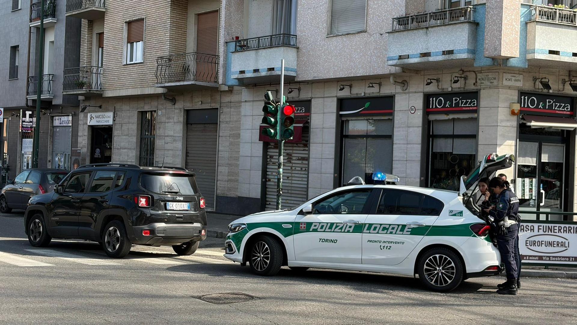 Bimbo di 5 anni investito mentre attraversa sulle strisce pedonali in ...