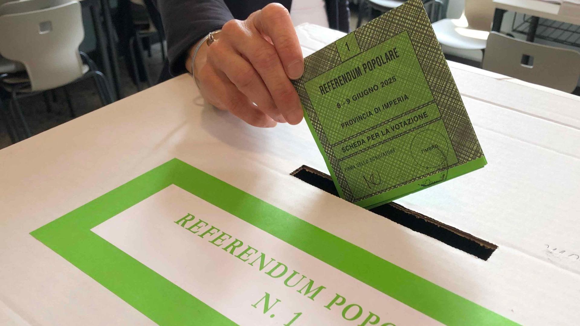 Se la societ&agrave; civile scavalca la politica