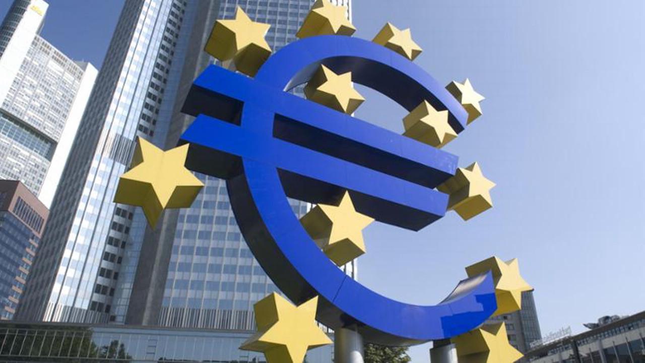 Bce: balza al 4% l&rsquo;inflazione attesa a 12 mesi