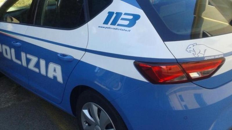 Giovani estremisti di destra, arrestato 19enne a Pavia e perquisiti altri 14 ragazzi