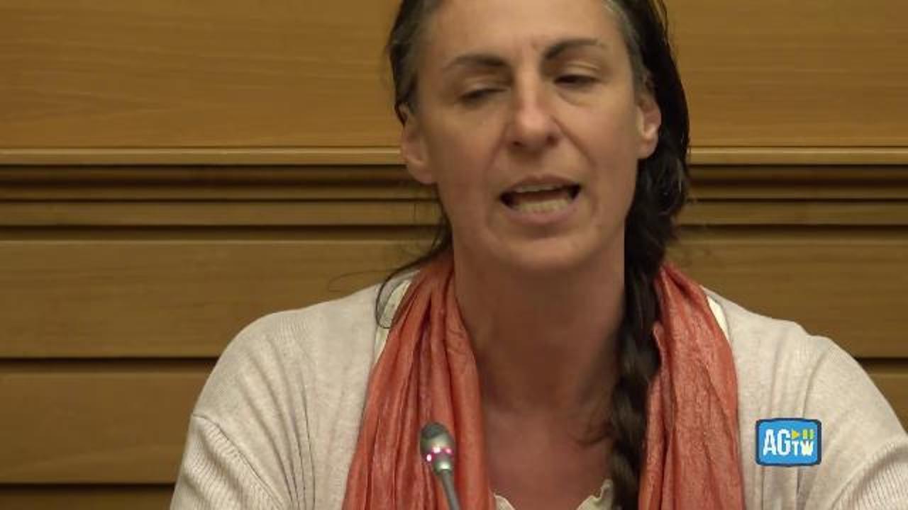 Famiglia nel bosco alla Camera, Catherine Birmingham: 